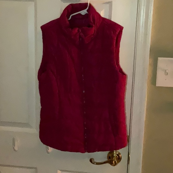 Vest - Picture 2 of 3